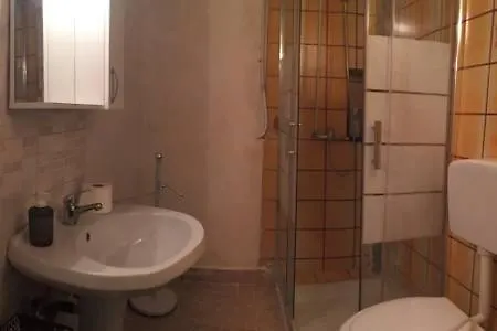 Apartment 100m To Sea *